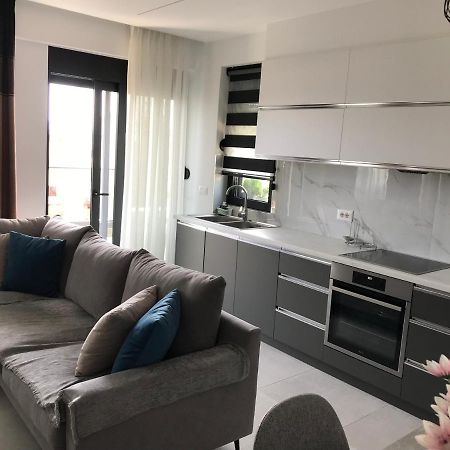 Saranda Lux Apartments Esterno foto